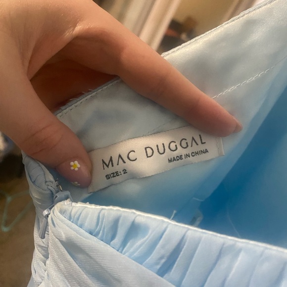 Mac Duggal- Prom Dress - Picture 4 of 6